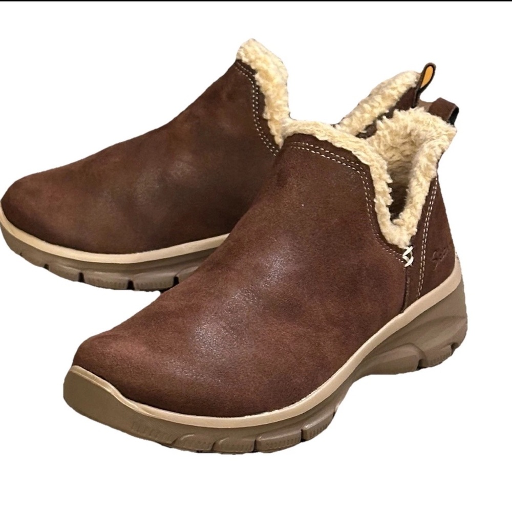 SKECHERS Easy Going Womens 6 Relaxed Fit Memory Foam Brown Bootie Sherpa Lined